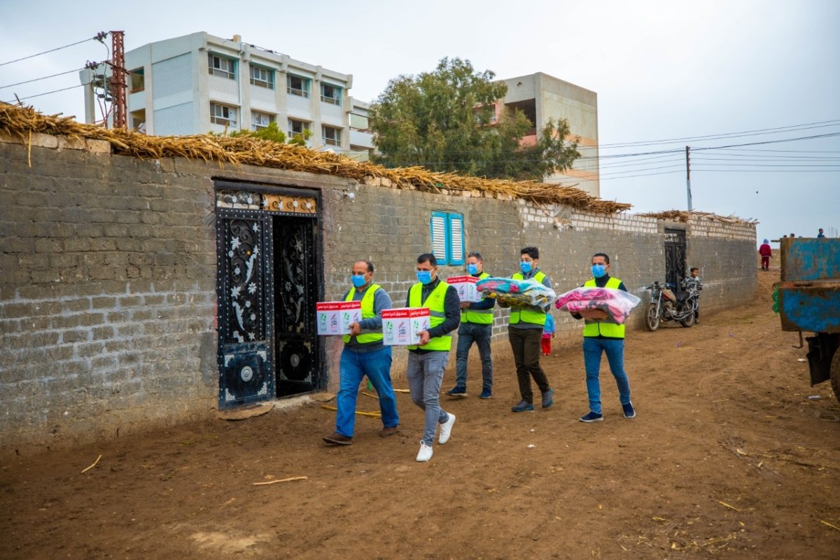 صندوق تحيا مصر ينظم قافلة حماية اجتماعية لرعاية 2000 أسرة في أسيوط