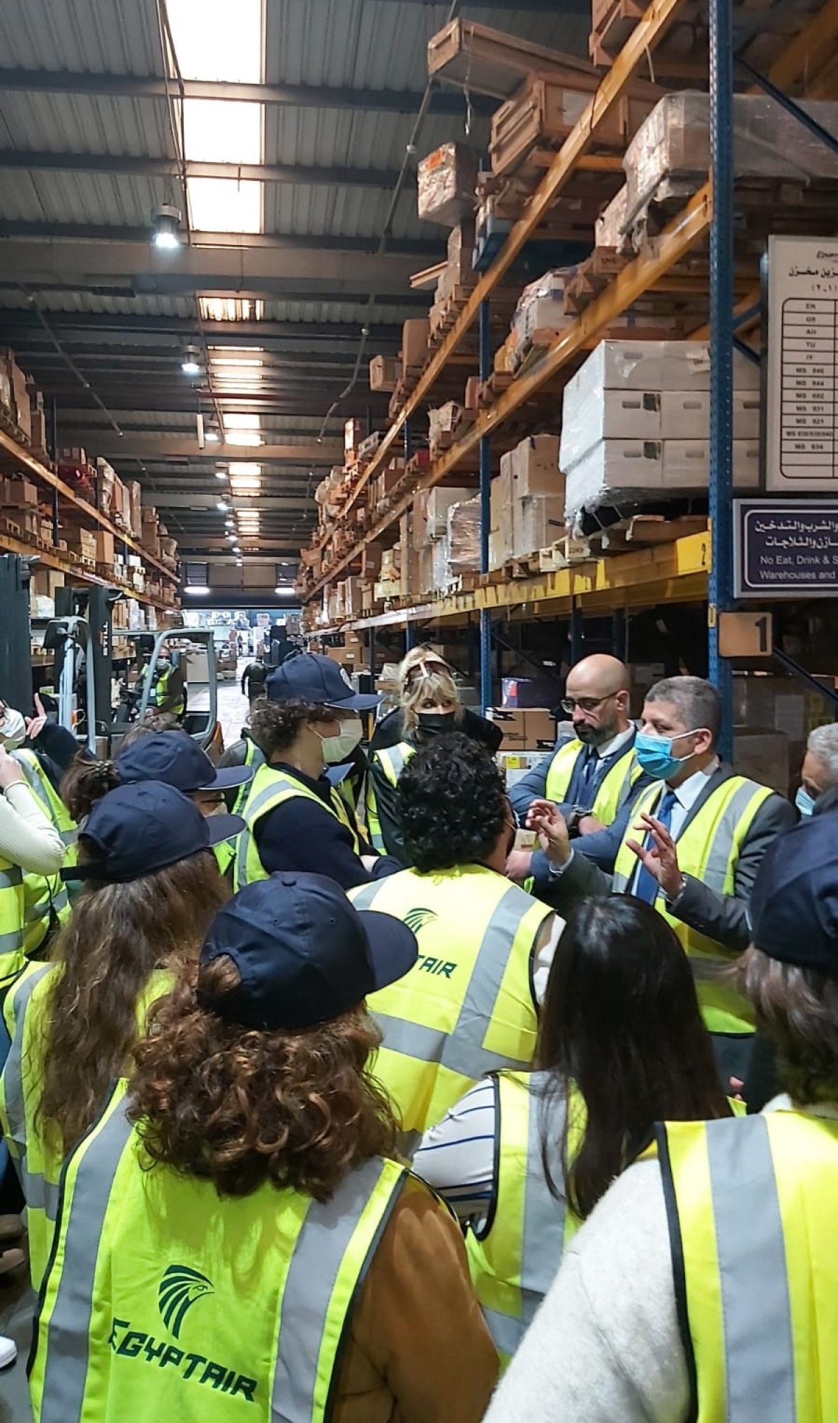 للتعرف على نشاط الشحن الجوى فى مصر ..   طلبة جامعة السوربون بفرنسا في ضيافة مصر للطيران 