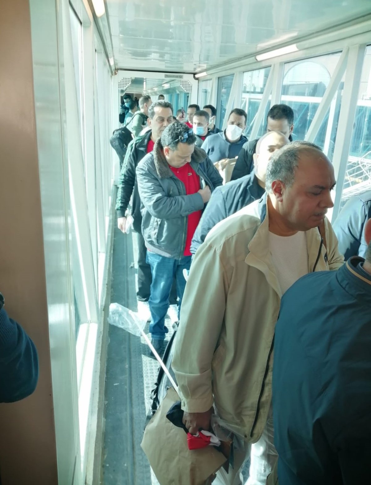 مصر للطيران تنظم رحلة خاصة لنقل مشجعي المنتخب الوطني