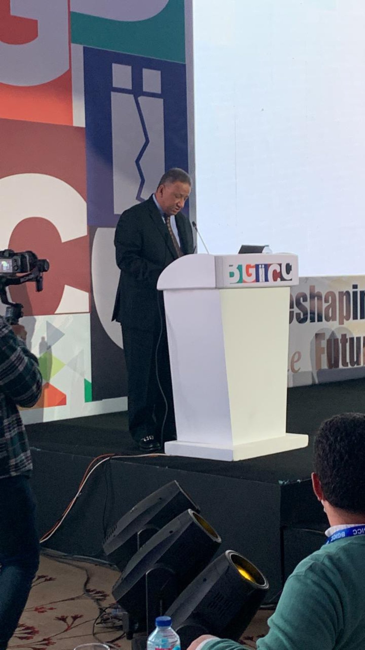 فايزر مصر تكشف عن أحدث العقاقير الطبية لعلاج سرطان الثدي والرئة بالسوق المصري 