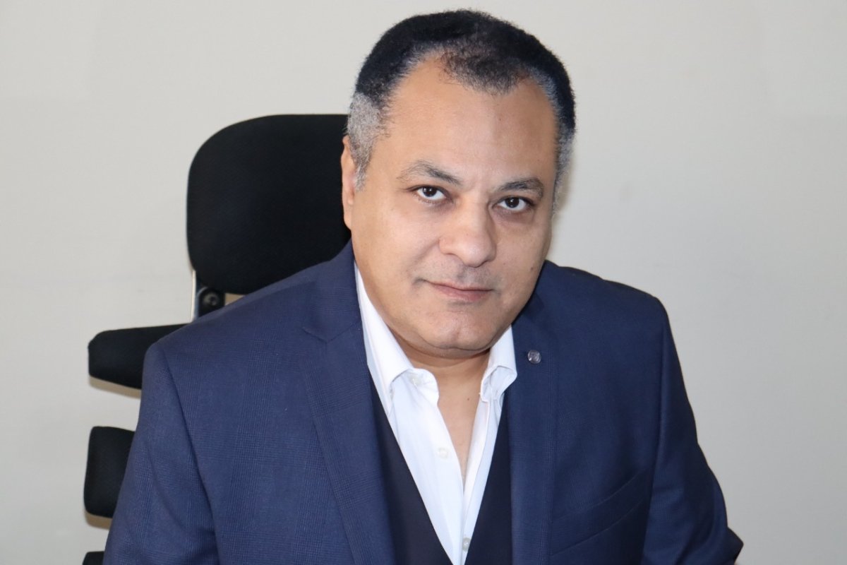 الدكتور مهندس محمد عزب خبير الأبراج العاليه: على الدوله أن تقوم بتصنيف الشركات ومراقبه المستثمرين أول بأول