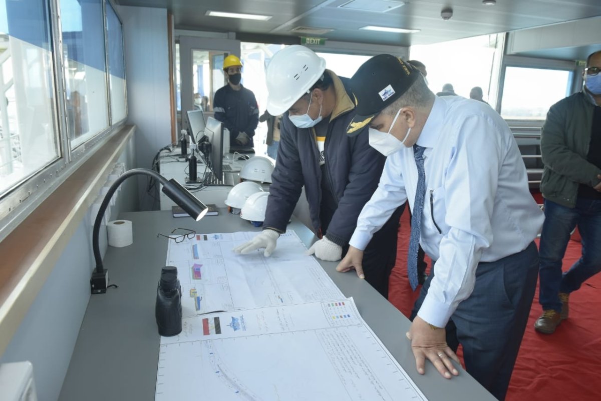 الفريق أسامة ربيع:"14% نسبة إنجاز الأعمال بمشروع تطوير القطاع الجنوبي بكميات تكريك قدرها 11 مليون متر مكعب من الرمال"