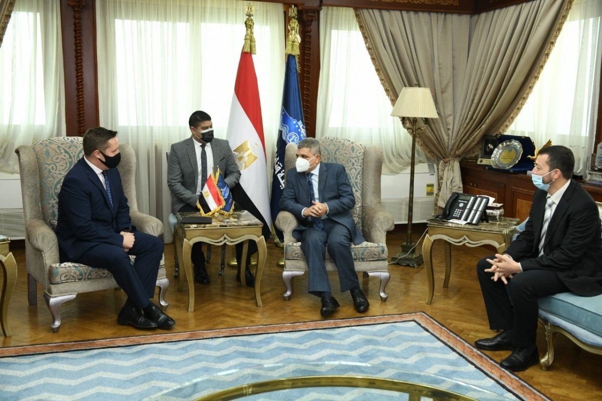 الفريق أسامة ربيع يبحث سبل التعاون المشترك مع المكتب الأمريكي للملاحة ABS في مجالات الاستدامة البيئية و التحول الرقمي 