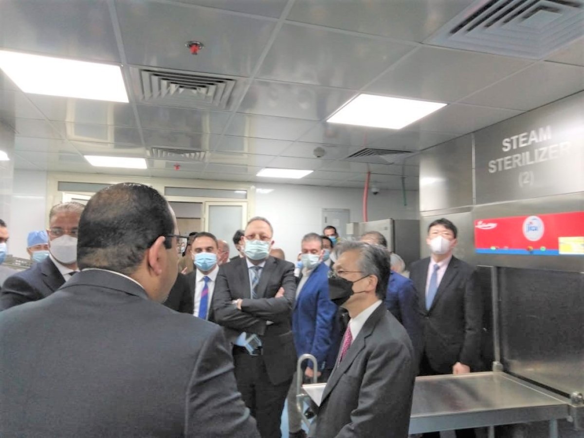 حفل تسليم معدات طبية لمكافحة فيروس كورونا بجامعة الفيوم  وزيارة السفير الياباني لكلية الطب بالجامعة