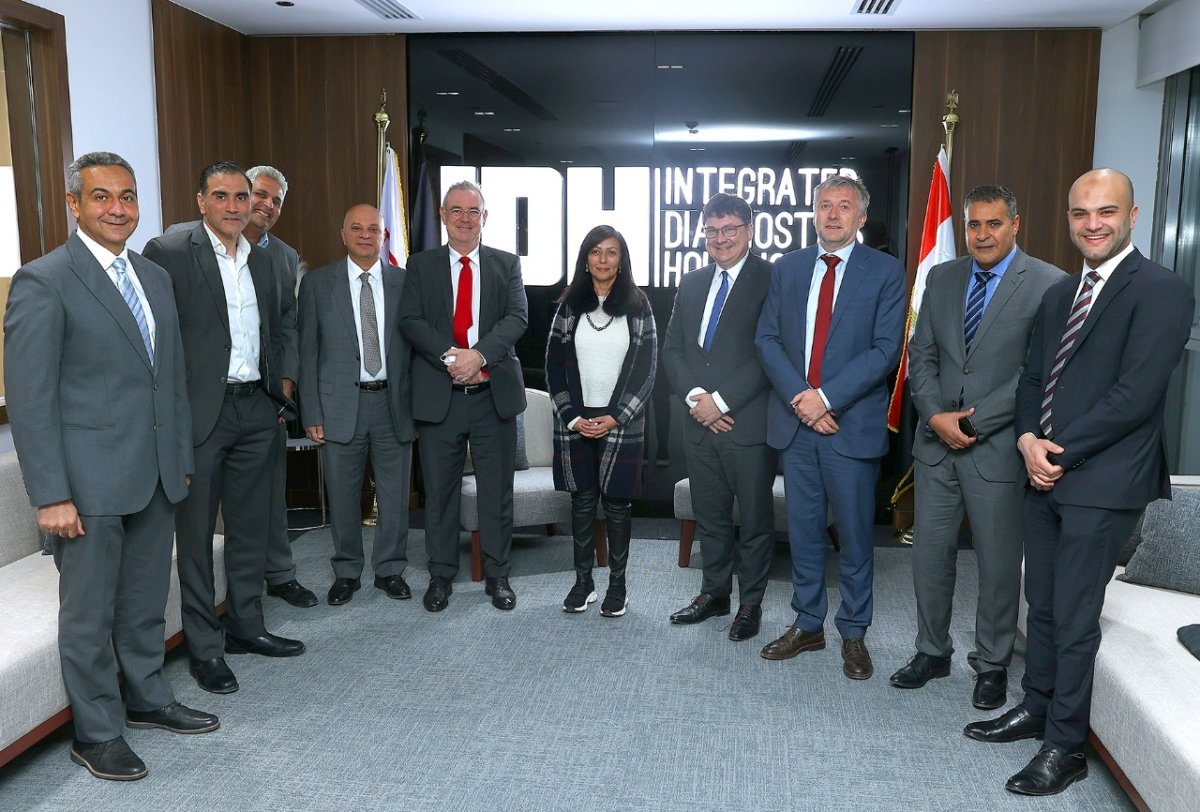 فى زيارته لمصر ..  الرئيس التنفيذي للسيمنز هيلثنيرز لأوروبا والشرق الأوسط وإفريقيا يشييد بأحدث فروع البرج سكان المملوك لشركة التشخيص المتكاملة  IDH