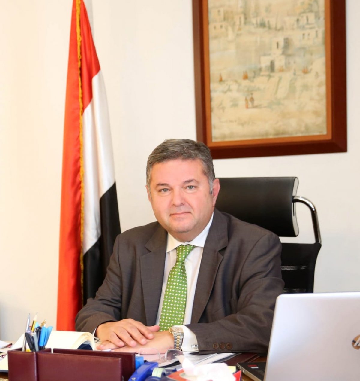 هشام توفيق: استمرار الإنتاج والعمل بالمشروعات مع الالتزام بإجراءات الوقاية من كورونا