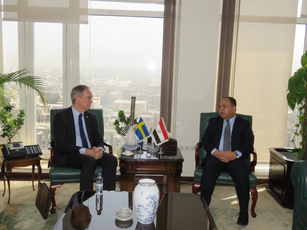 وزير المالية.. فى لقائه مع السفير السويدى بالقاهرة:   الاقتصاد المصرى يمتلك القدرة على التعامل مع التحديات الخارجية الحالية