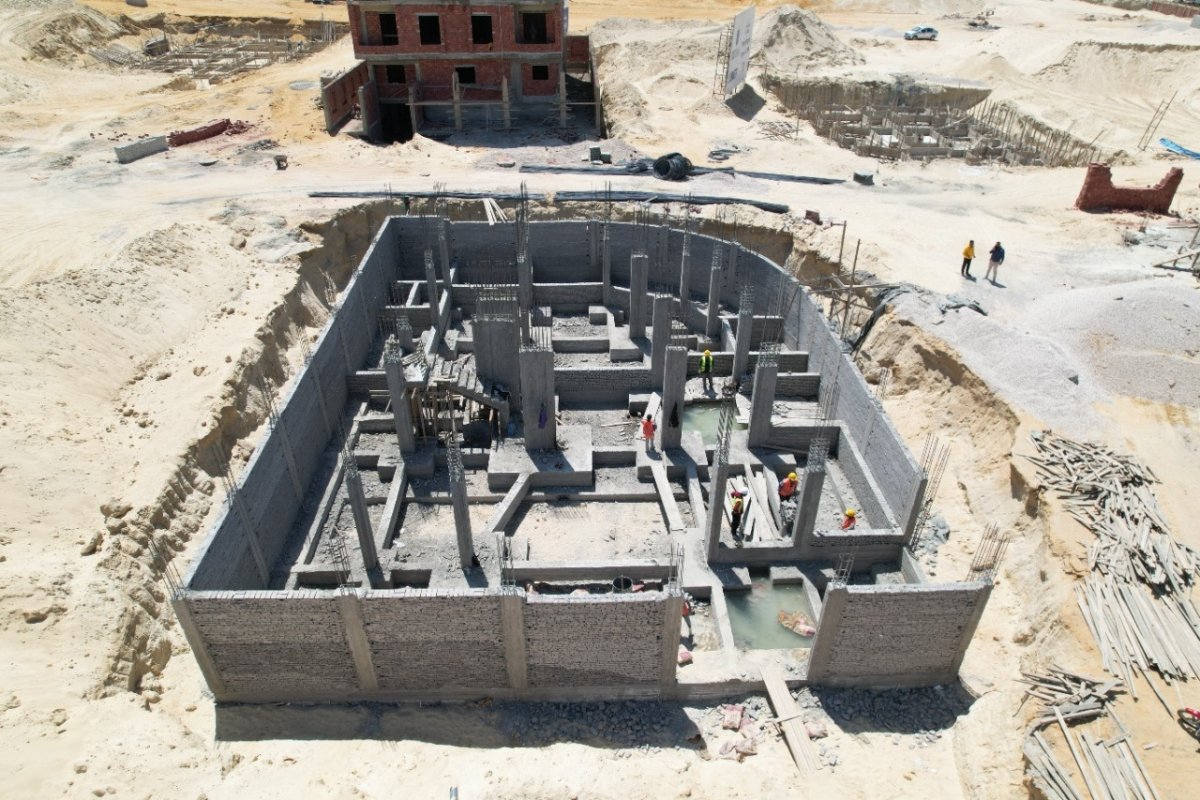 "رويال للتطوير" ترتفع بمعدلات الإنشاءات في 10 مشروعات بالنرجس للتسليم قبل الموعد المحدد 