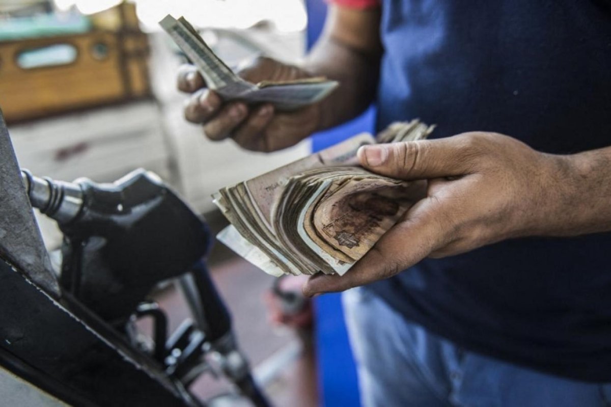 د. الدكتور حمدي عبدالعزيز: الزيادة العادلة للبنزين 80 قرش.. وتمت مراعاة البعد الاجتماعي