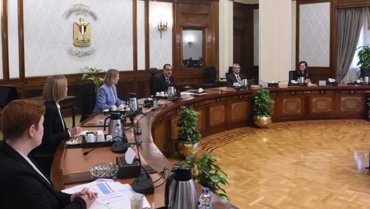 رئيس الوزراء: الدولة تسارع لجذب مزيد من الاستثمارات الأجنبية بمجال إنتاج الهيدروجين الأخضر