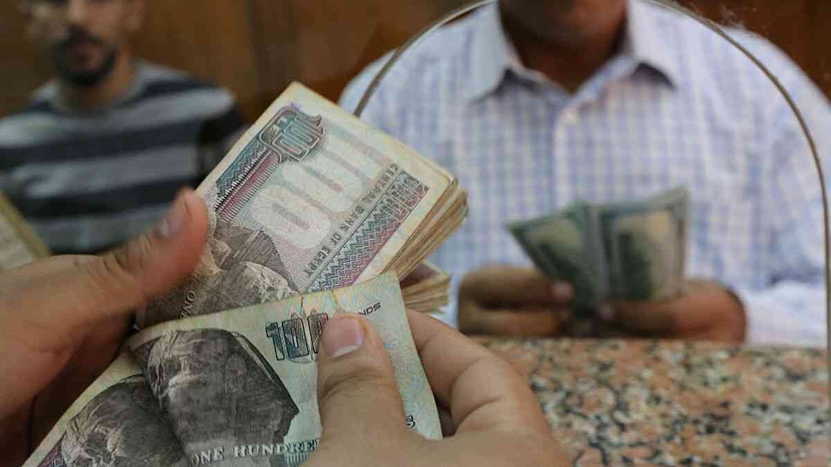تعرف علي أسعار الدولار مقابل الجنيه المصري خلال تعاملات اليوم