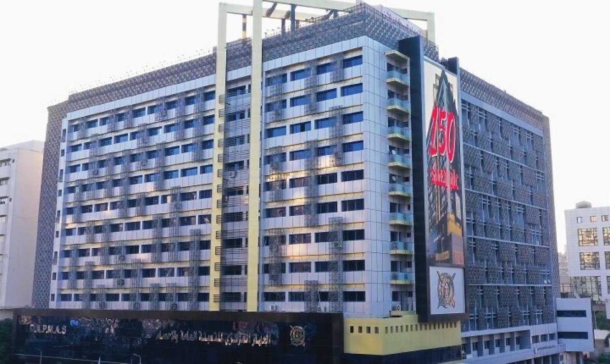 الإحصاء:  عدد سكان مصر يزيد ربع مليون نسمة خلال 61 يومًا