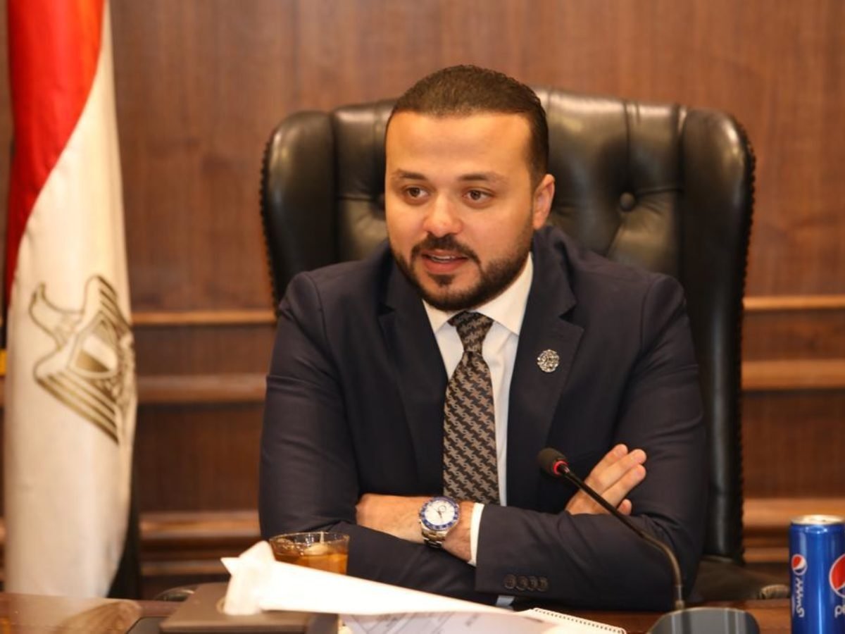 مجموعة “الجارحي للحديد والصلب” تستحوذ على الوطنية للزجاج