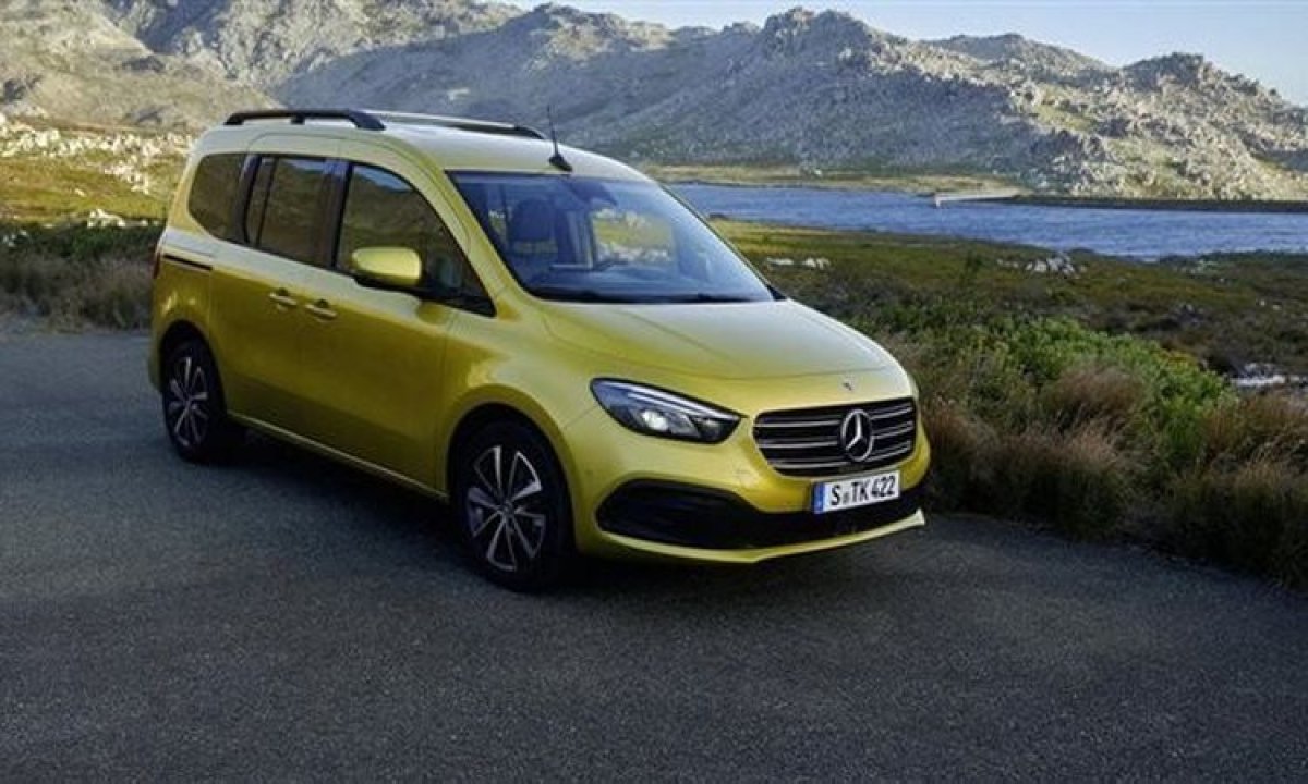 مرسيدس تطلق سيارة الفئة T الجديدة خلال الصيف