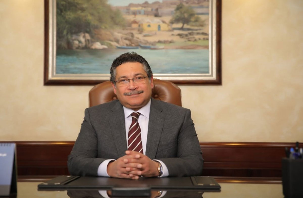 بنك التعمير والإسكان يحصد جائزتي "البنك الأكفأ في تقديم خدمة الموبايل والإنترنت البنكي"