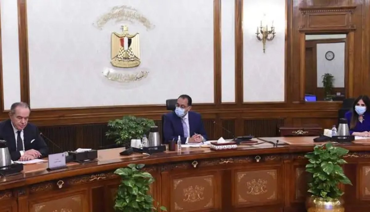 رئيس الوزراء يرحب بخطط شركة "ستيلانتس" العالمية بالتوسع في السوق المصرية