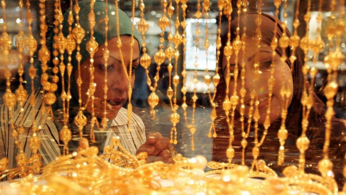 تعرف علي سعر الذهب اليوم.. عيار 21 يسجل 1040 جنيهًا
