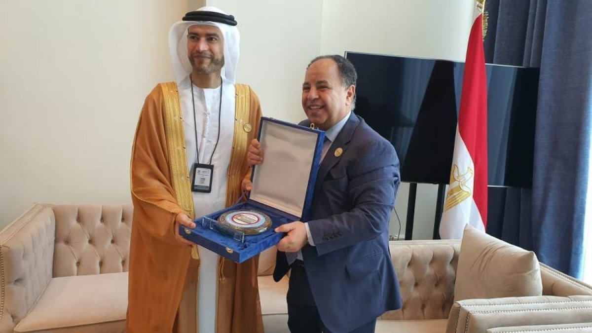 وزير المالية يلتقي نظيره الإماراتي ويؤكد علي تعزيز التعاون بين البلدين فى كل المجالات