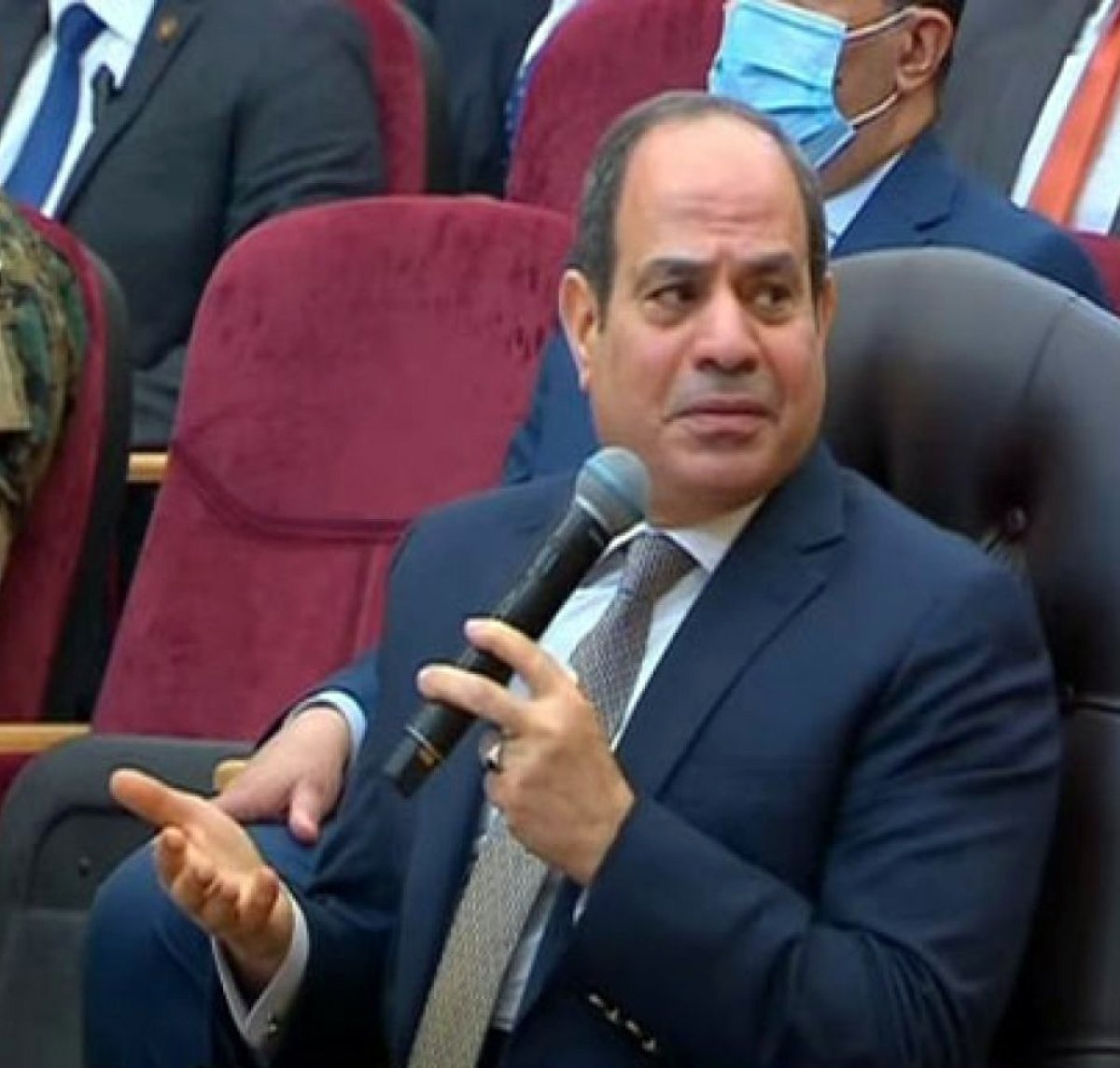 الرئيس السيسى يشهد افتتاح مجمع الإنتاج الحيواني والألبان بمدينة السادات