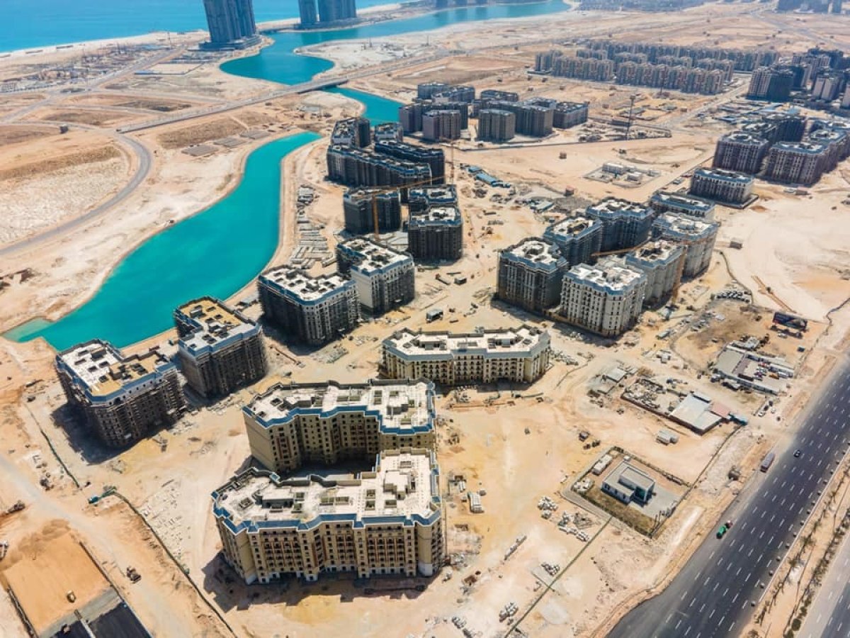 تعرف على المشروعات التي يتم تنفيذها بمدينة العلمين الجديدة