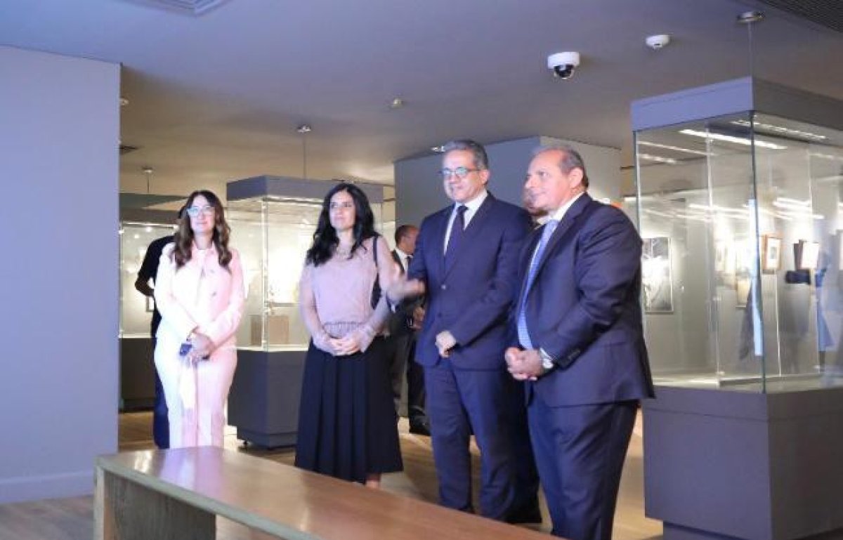 بحضور وزير السياحة.. البنك الأهلي يقيم احتفالية متميزة لافتتاح عرضه للمقتنيات ومعرضًا للإعلان عن الفائزين بمسابقة البورتريه