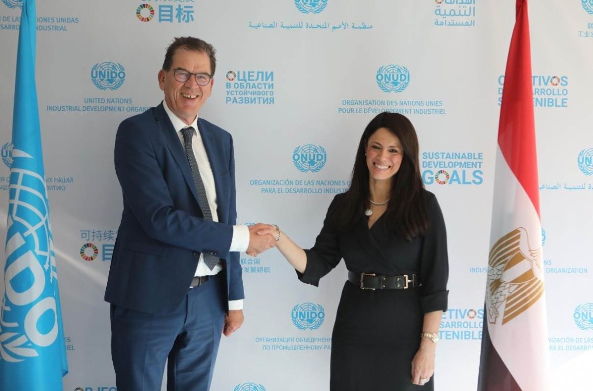 وزيرة التعاون الدولي تلتقي مدير عام منظمة الأمم المتحدة للتنمية الصناعية