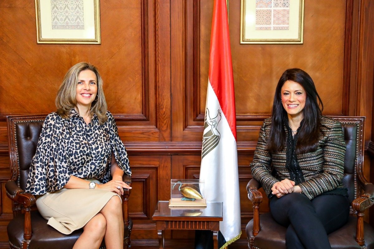 المشاط تلتقي رئيس شركة أمازون لبحث التعاون المشترك