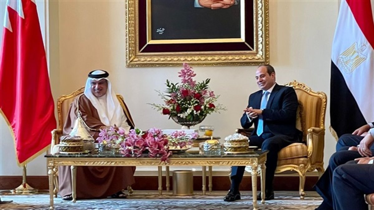 الرئيس السيسي يبحث مع ولي عهد البحرين تعزيز التعاون المشترك في مختلف المجالات