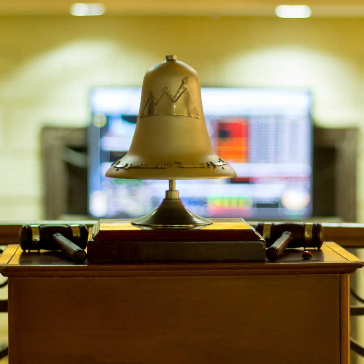 البورصة المصرية تغرم 22 شركة 145 ألف جنيه لمخالفة قواعد القيد