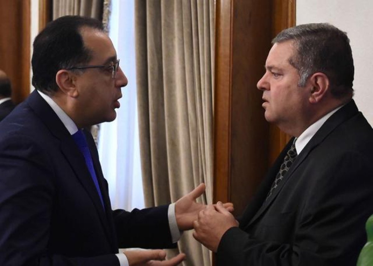 غدا.. رئيس الوزراء ووزير قطاع الأعمال يفتتحان 6 أفرع لـ «جسور»