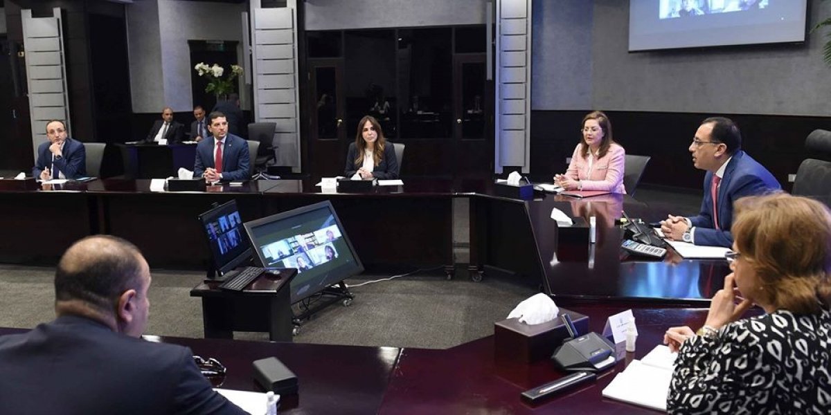 رئيس الوزراء : حان الوقت لأن تتواجد مصر فى أسواق لم يسبق لها التواجد فيها 