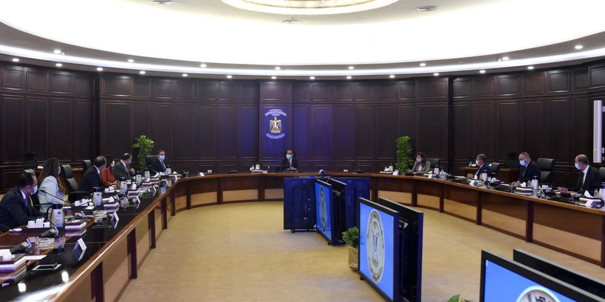 رئيس الوزراء يتابع برنامج الطروحات الحكومية في البورصة