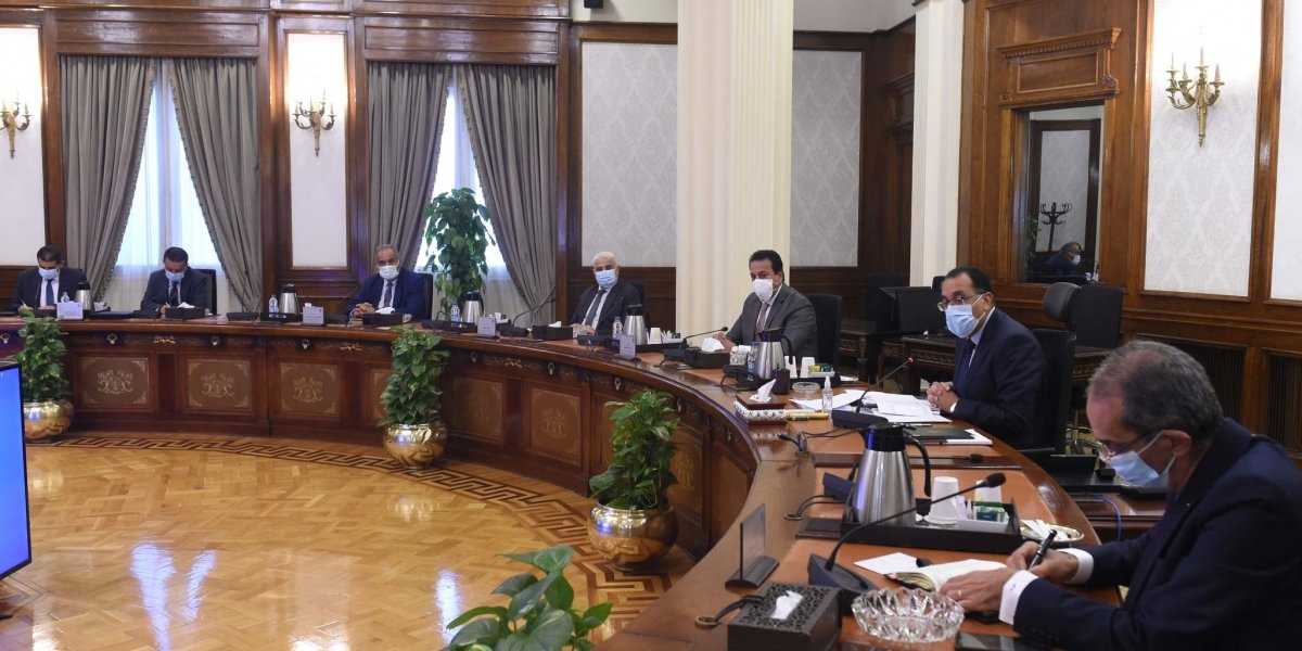 رئيس الوزراء يُتابع موقف تطبيق منظومة التأمين الصحى الشامل