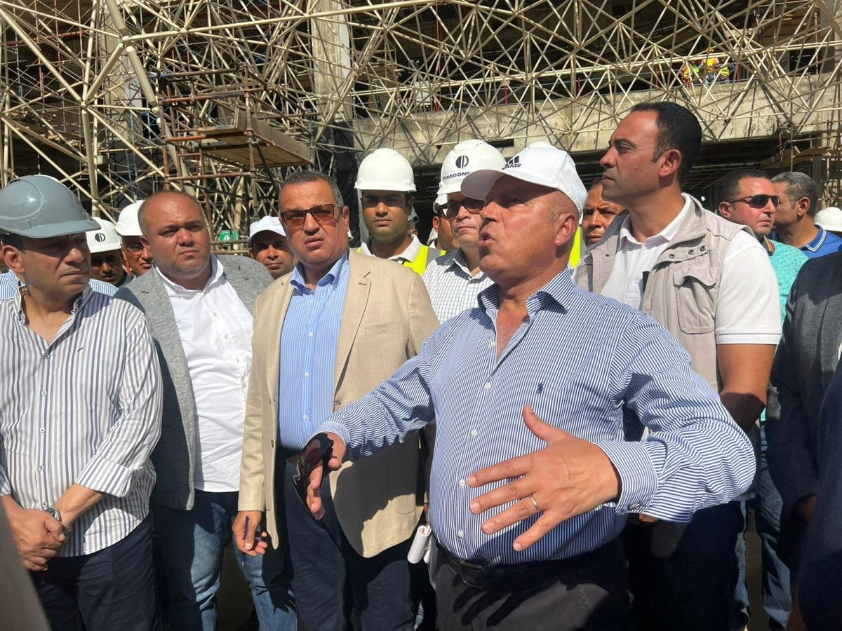 وزير النقل يتابع معدلات تنفيذ محطة قطارات صعيد مصر بالجيزة