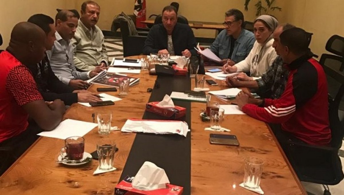 لجنة الكرة بالأهلي توصي بتنفيذ عدة قرارات تخص الفريق الأول.. تعرف عليها