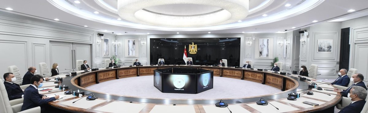 عاجل: الرئيس السيسي  يجتمع مع الوزراء الجدد بالقصر الجمهوري بمدينة العلمين