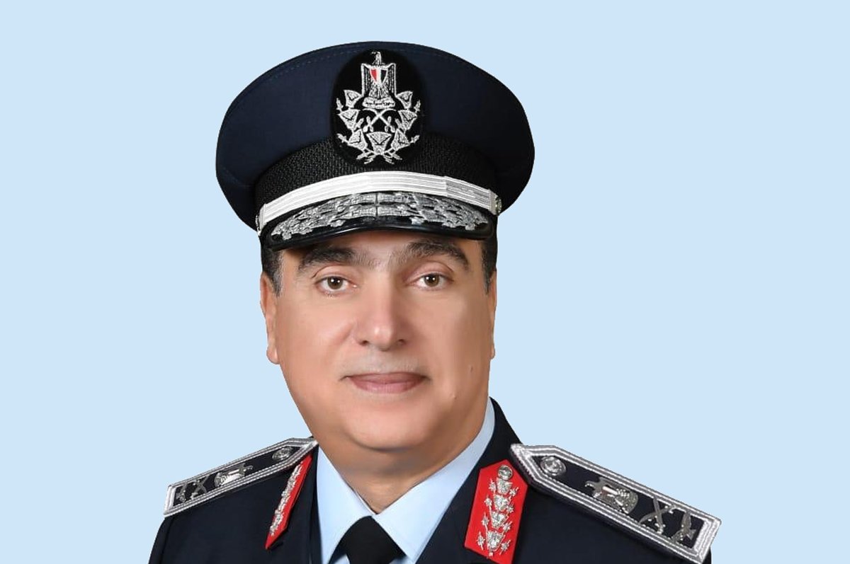 عاجل: الرئيس السيسي يصدر قرارا جمهوريا بتعيين اللواء محمود فؤاد عبدالجواد قائدا للقوات الجوية