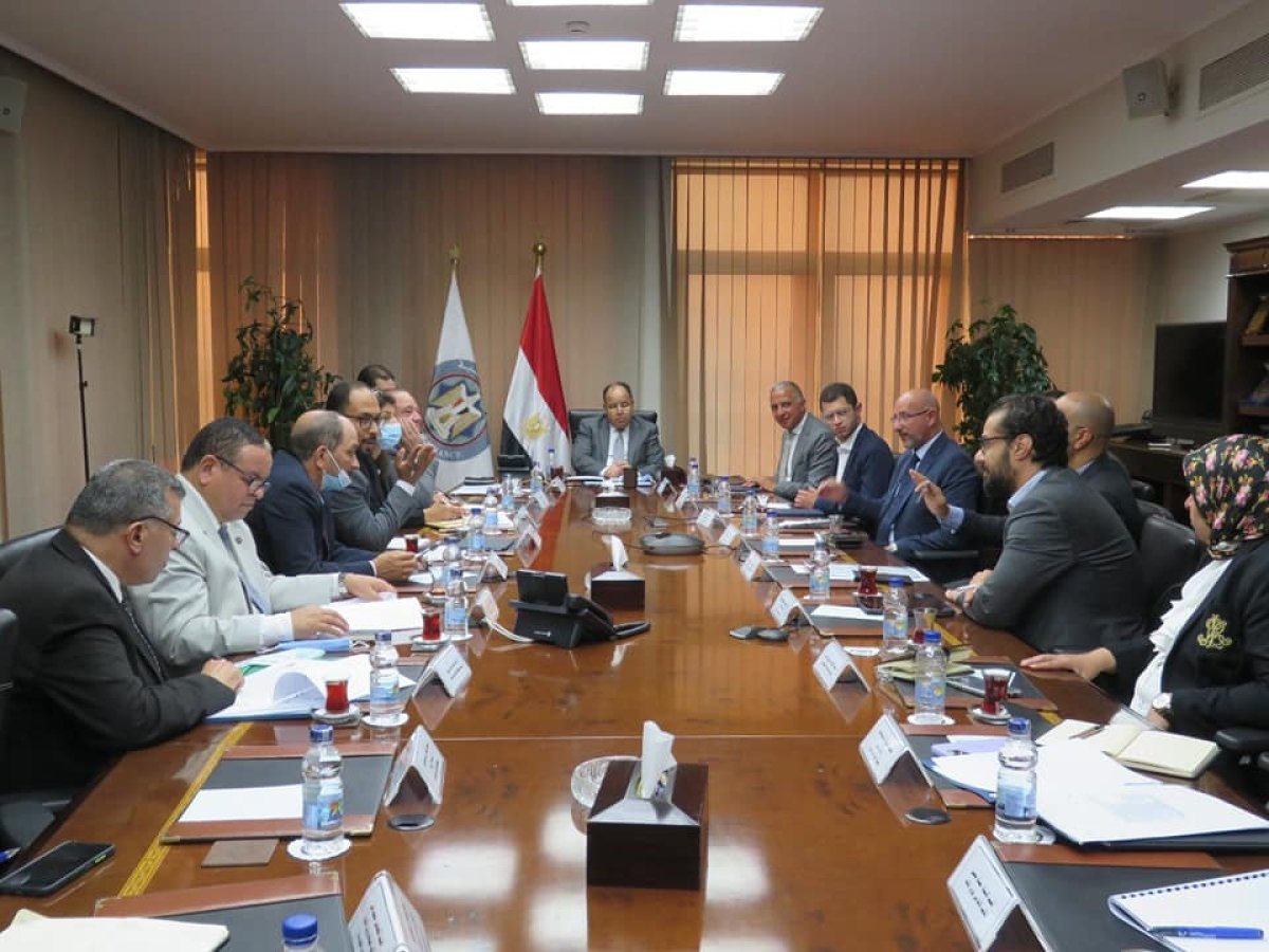 وزير المالية يستمع للمستثمرين فى حوار مفتوح حول التحديات الضريبية والجمركية