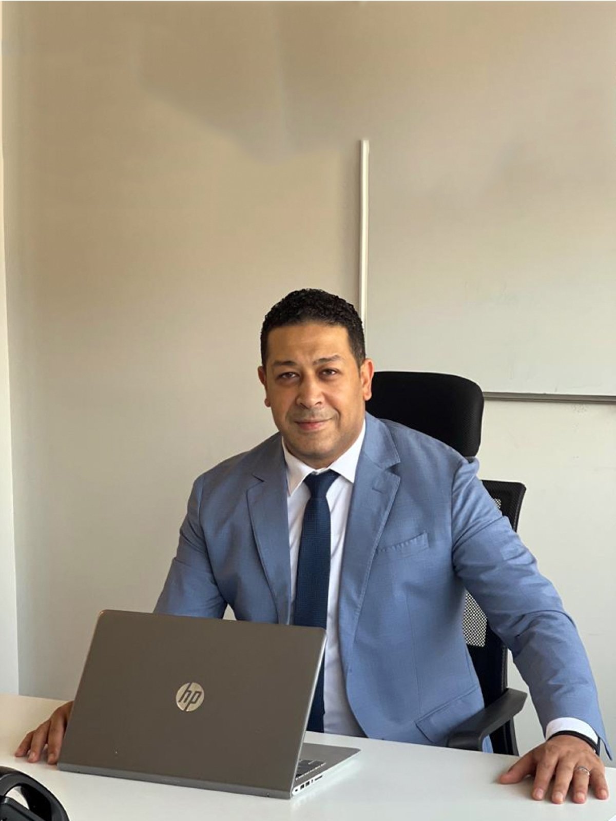 المهندس إسلام يحيى الخبير العقاري: تثبيت البنك المركزي لأسعار الفائدة يحقق توازن كبير بالسوق