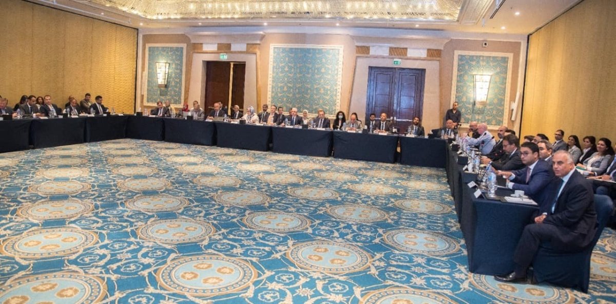  اقتصادية قناة السويس والكهرباء والصندوق السيادي يبحثون متابعة مشروعات الوقود الأخضر مع الشركات العالمية