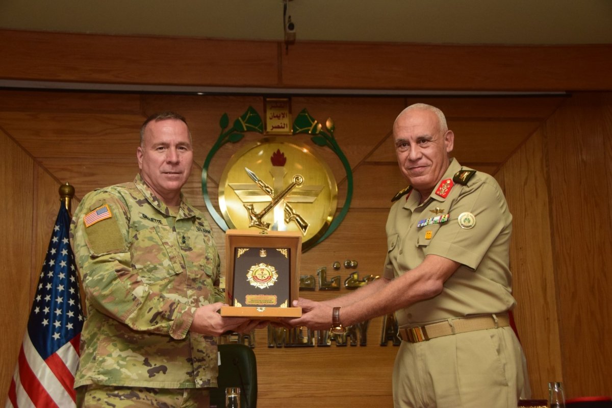 أكاديمية ناصر العسكرية للدراسات العليا تستضيف الملحق العسكرى الأمريكى بالقاهرة