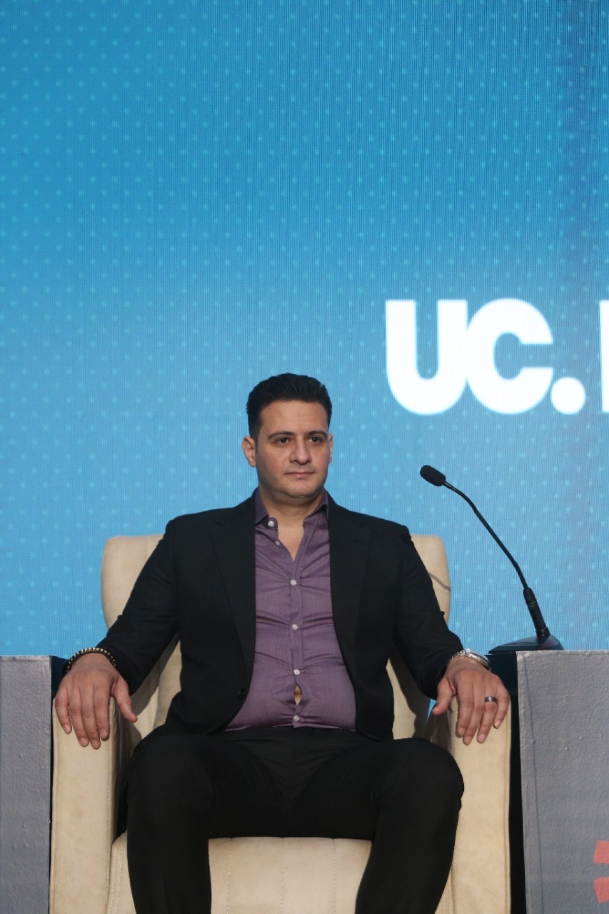 UC  توقع عدد من عقود المقاولات والانشاءات والادارة لمشروعاتها 