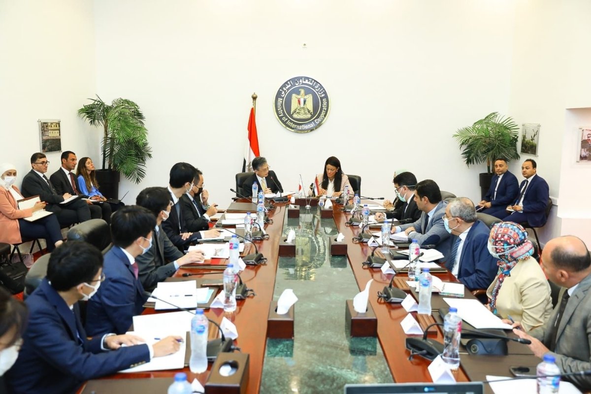 وزيرة التعاون الدولي والسفير الياباني بالقاهرة يطلقان حوار سياسات التعاون الإنمائي لتعزيز العلاقات الاقتصادية بين البلدين