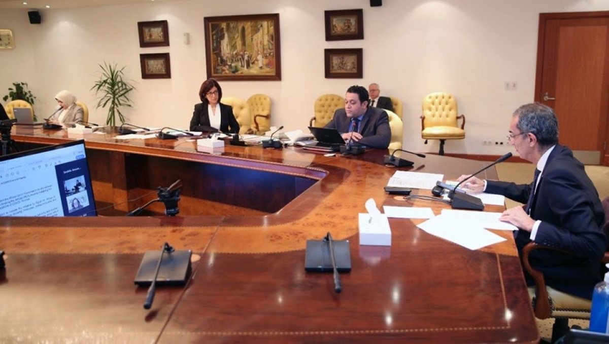 وزير الاتصالات : الأزمة الراهنة عكست أهمية توافر بنية تحتية قوية لتكنولوجيا المعلومات والاتصالات 