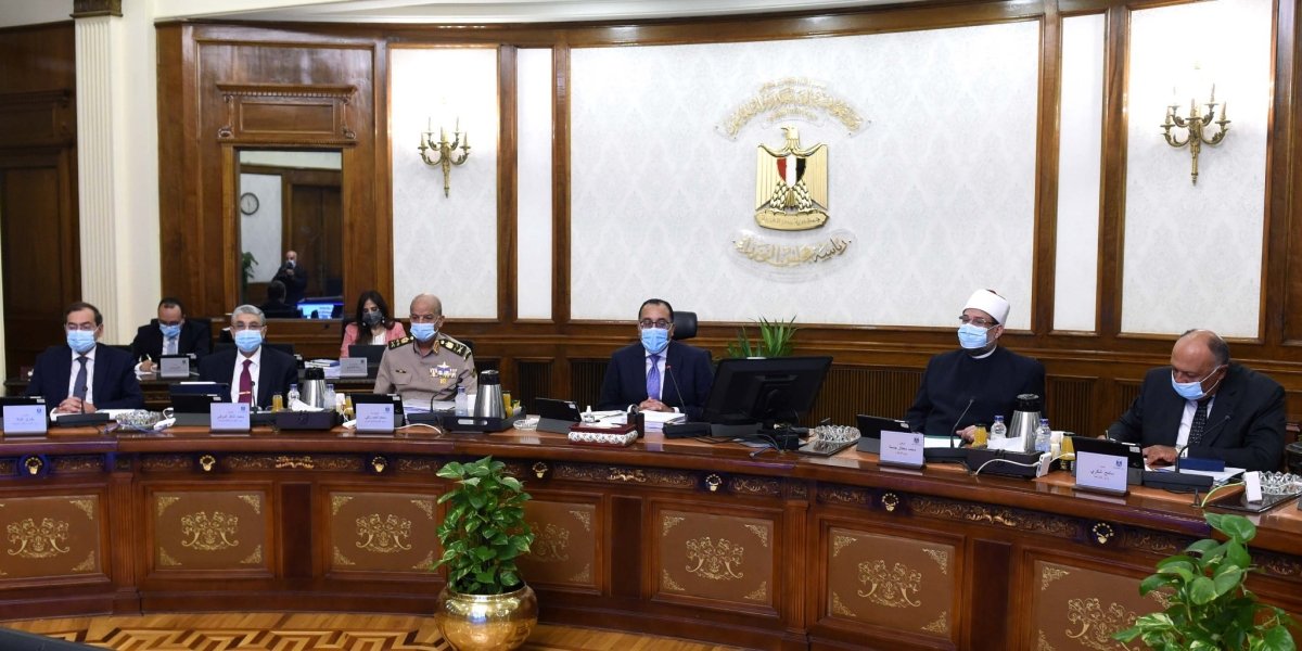 رئيس الوزراء: اتصال يومي مع محافظ البنك المركزي وتنسيق كامل بشأن التحرك في عدد من المحاور الاقتصادية في الفترة المقبلة