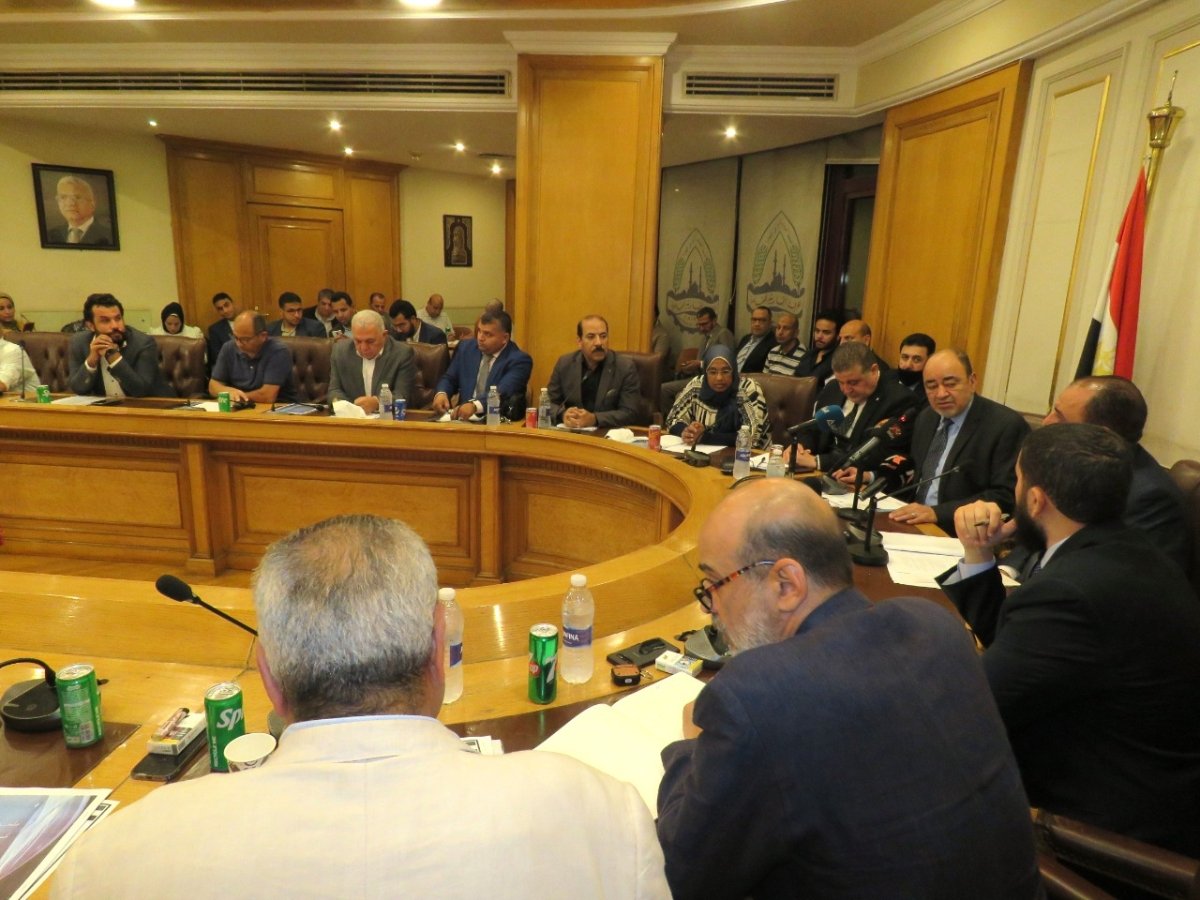 محمد إسماعيل عبده.. استمرار أزمة غياب بعض المستلزمات الطبية من قائمة الصناعة