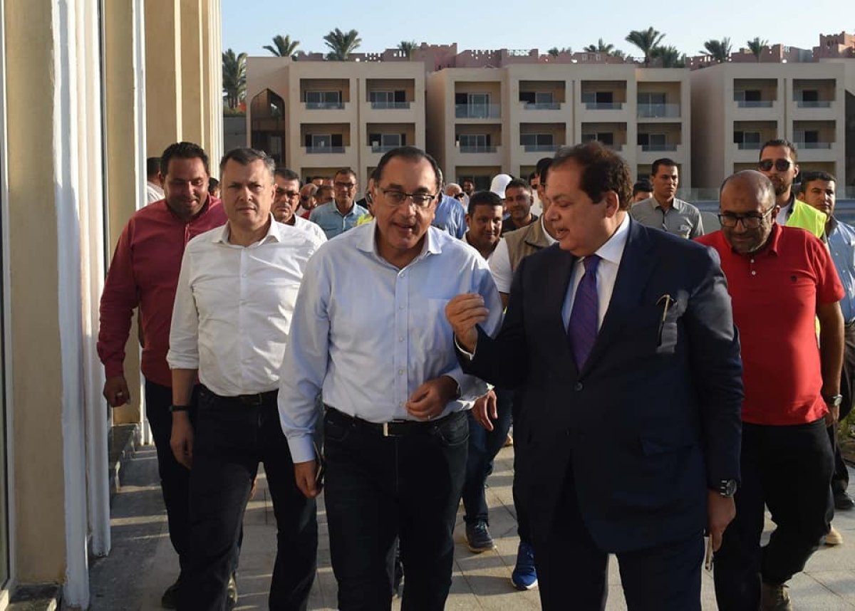لاستضافة ضيوف مؤتمر المناخ.. رئيس الوزراء يتفقد استعدادات عدد من فنادق شرم الشيخ