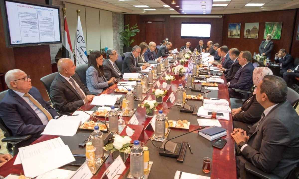 اقتصادية قناة السويس توافق على حزمة مشروعات جديدة.. تعرف عليها