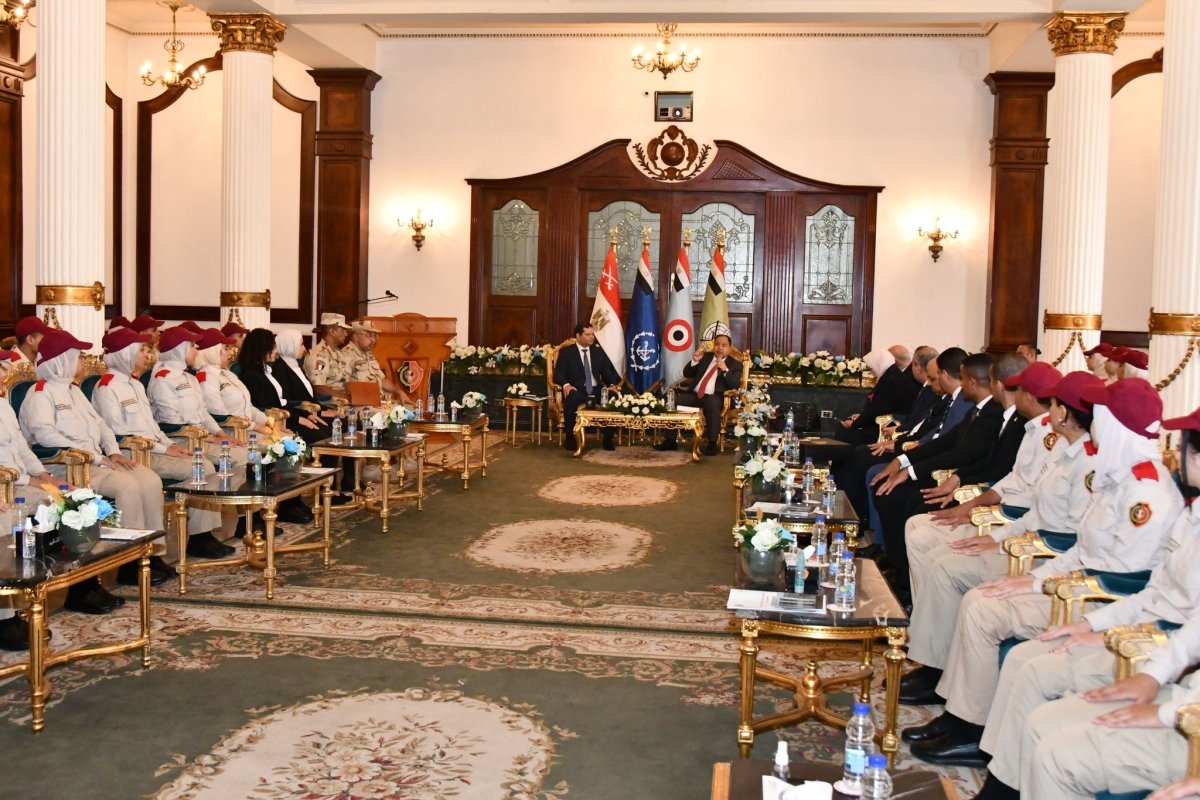 القوات المسلحة تنظم زيارة لوزير المالية بالكلية الحربية