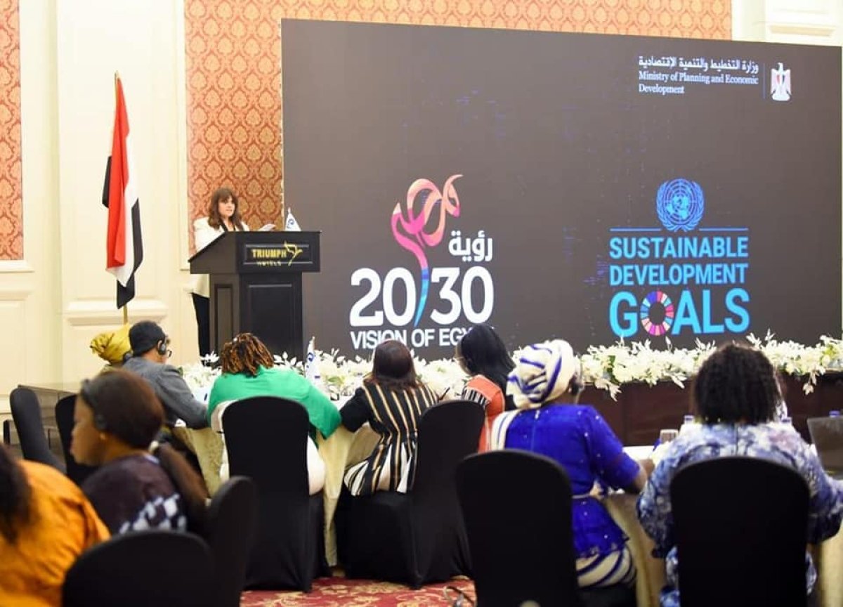 وزيرة الهجرة تدعو السيدات الأفارقة إلى المشاركة بقوة في قمة المناخ COP27  